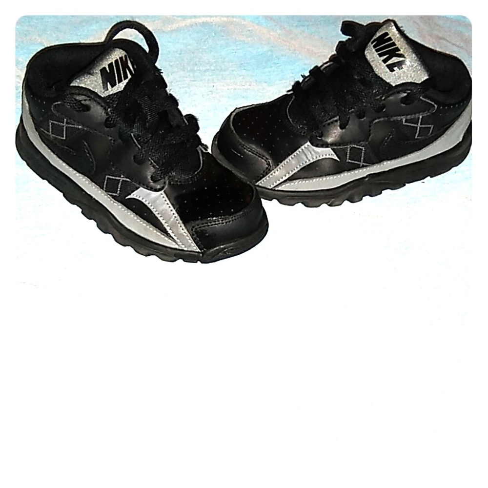 Boys Nikes